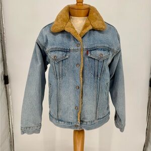 Levi’s Women’s Faux Fur Denim Jacket sz XS
